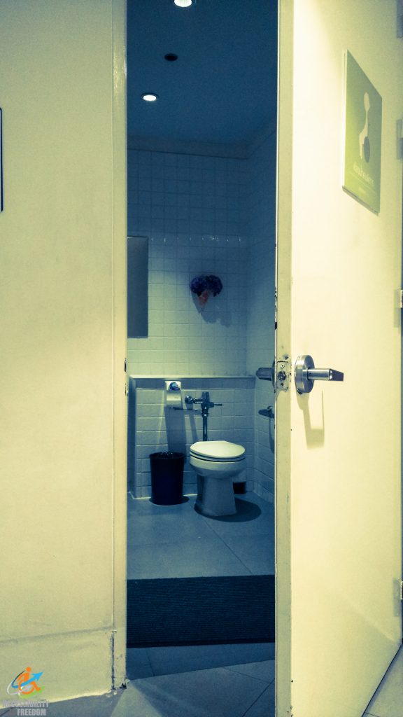 ห้องน้ำ-เอสพลานาด5