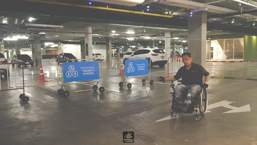ลงพื้นที่ Central Eastville สำรวจที่จอดรถคนพิการ ครั้งแรก – Accessibility  Is Freedom