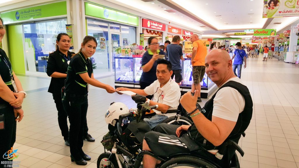 accessibility-is-freedom-%e0%b9%81%e0%b8%a5%e0%b8%b0%e0%b9%80%e0%b8%9e%e0%b8%b7%e0%b9%88%e0%b8%ad%e0%b8%99-%e0%b9%80%e0%b8%82%e0%b9%89%e0%b8%b2%e0%b8%a2%e0%b8%b7%e0%b9%88%e0%b8%99%e0%b8%ab%e0%b8%99%e0%b8%b1%e0%b8%87%e0%b8%aa%e0%b8%b7%e0%b8%ad-%e0%b8%82%e0%b8%ad%e0%b9%83%e0%b9%89%e0%b8%ab%e0%b9%89%e0%b9%81%e0%b8%81%e0%b9%89%e0%b9%84%e0%b8%82%e0%b8%9b%e0%b8%b1%e0%b8%8d%e0%b8%ab%e0%b8%b2%e0%b8%97%e0%b8%b5%e0%b9%88%e0%b8%88%e0%b8%ad%e0%b8%94%e0%b8%a3%e0%b8%96%e0%b8%84%e0%b8%99%e0%b8%9e%e0%b8%b4%e0%b8%81%e0%b8%b2%e0%b8%a3-big-c-%e0%b8%9e%e0%b8%b1%e0%b8%97%e0%b8%a2%e0%b8%b2%e0%b8%81%e0%b8%a5%e0%b8%b2%e0%b8%87
