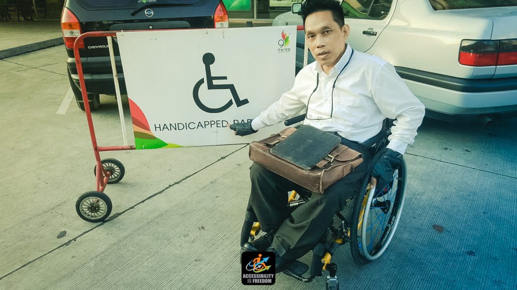 ลงพื้นที่ห้าง The Nine พระราม 9 แจ้งปัญหาที่จอดรถคนพิการ – Accessibility Is  Freedom